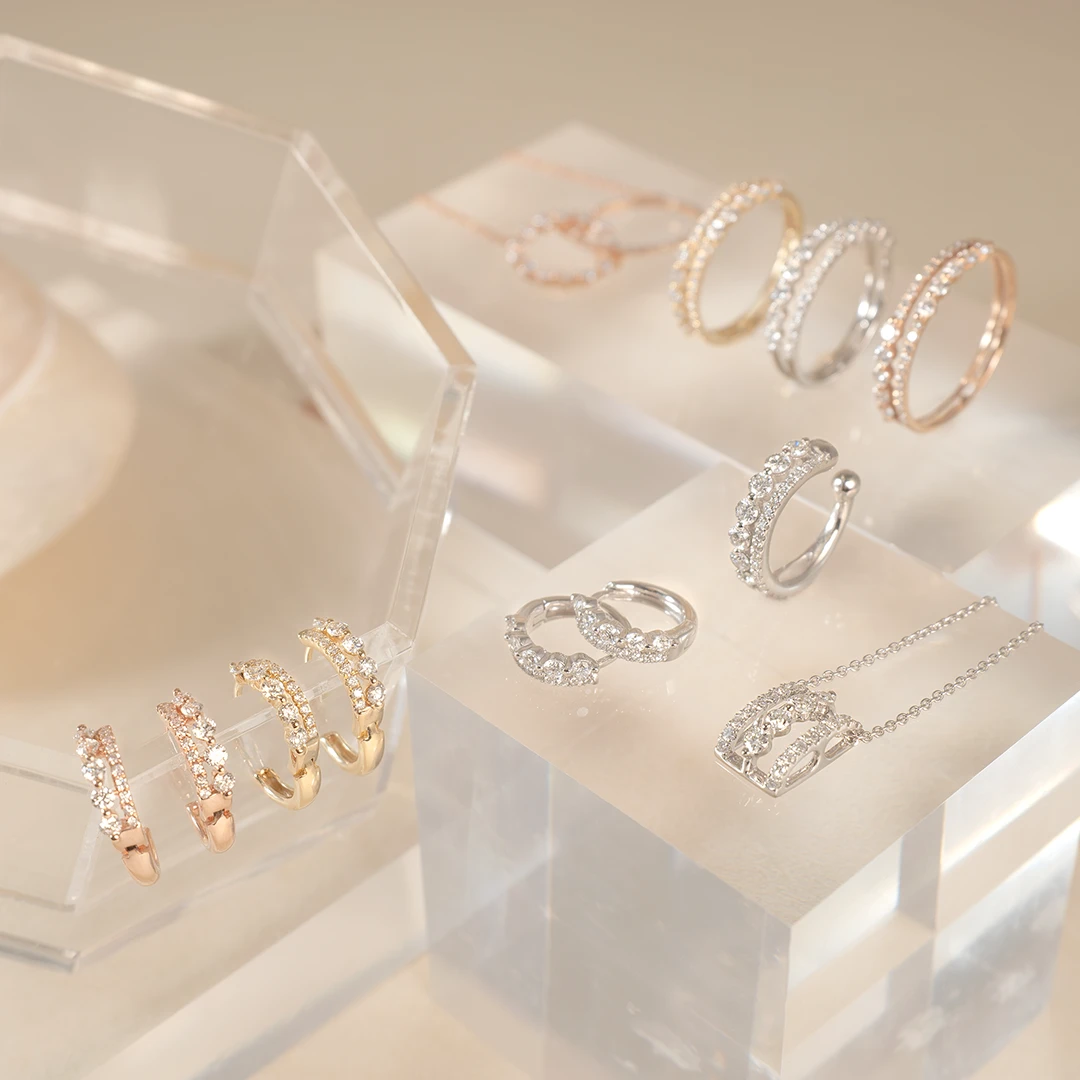Dressy diamond necklace